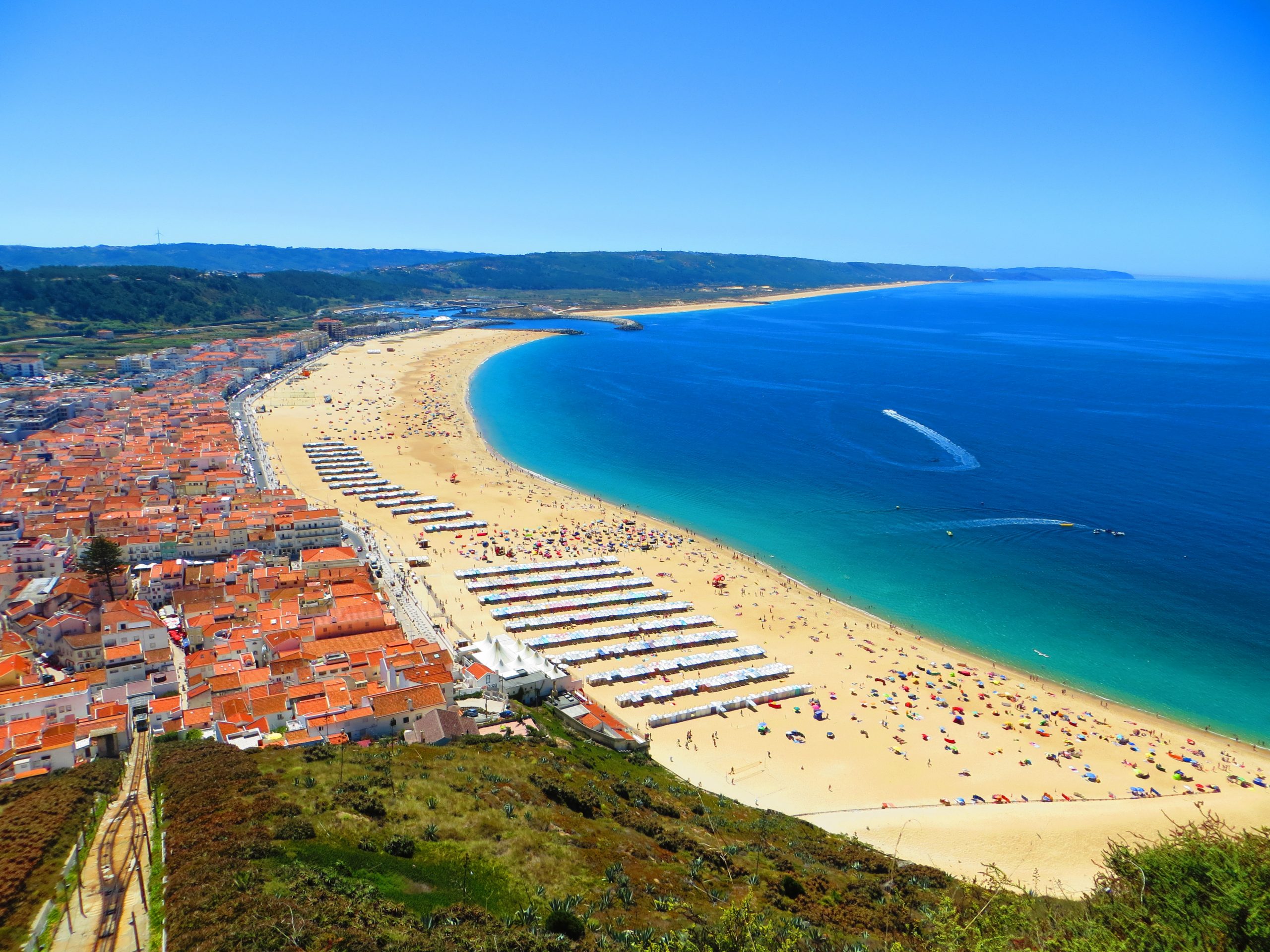 La_grande_plage_de_Nazaré_-_panoramio_(20)